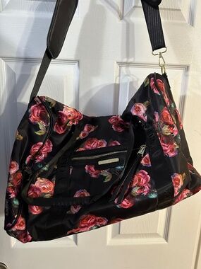 Juicy Couture Black Floral Weekender/Duffle Bag – NWT